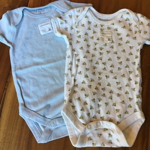 3-6 mo Burt’s Bees Baby onesie bundle